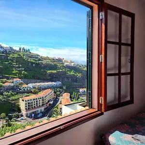 Gomes House Ponta do Sol (Madeira)